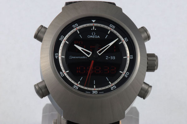 オメガ スピードマスター スーパーコピーZ‐33 325.92.43.79.01.001 オメガ スピードマスター スーパーコピーZ‐33 325.92.43.79.01.001