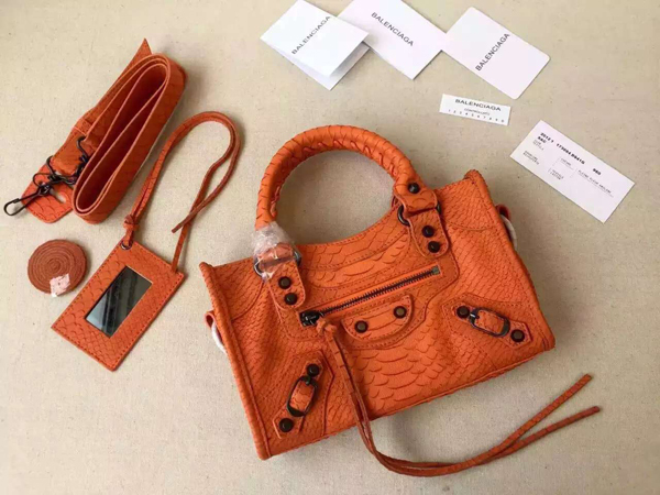 バレンシアガ バッグ スーパーコピーGIANT MINI CITY 2way バレンシアガ2016新作 ショルダー クロスボディ ハンドバッグ Orange 309544 BGNCG バレンシアガ バッグ スーパーコピーGIANT MINI CITY 2way バレンシアガ2016新作 ショルダー クロスボディ ハンドバッグ Orange 309544 BGNCG