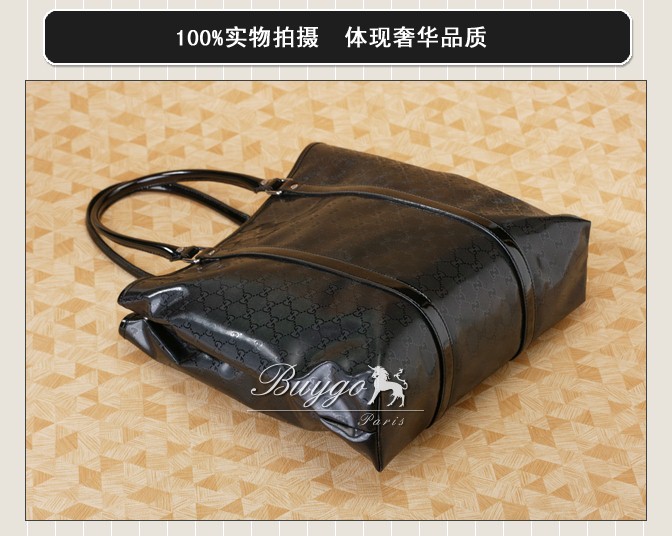 グッチ バッグ スーパーコピーグッチ トート ブラックGGコーティングファブリック 223668 FU49R 1000 グッチ バッグ スーパーコピーグッチ トート ブラックGGコーティングファブリック 223668 FU49R 1000