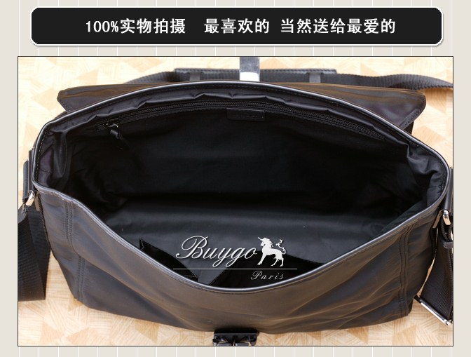 グッチ バッグ スーパーコピーグッチ メッセンジャーバッグ 246067 F567N 1060 グッチ バッグ スーパーコピーグッチ メッセンジャーバッグ 246067 F567N 1060