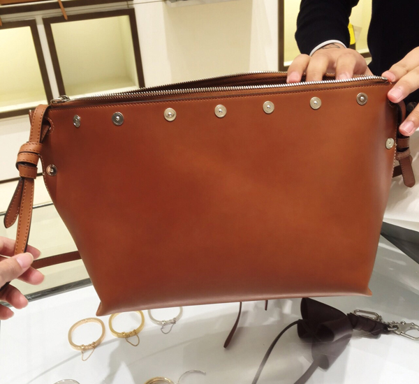 セリーヌ バッグ スーパーコピーセリーヌ 2016春夏新作MEDIUM SAILOR BAG TAN 177273ABE.04LU セリーヌ バッグ スーパーコピーセリーヌ 2016春夏新作MEDIUM SAILOR BAG TAN 177273ABE.04LU