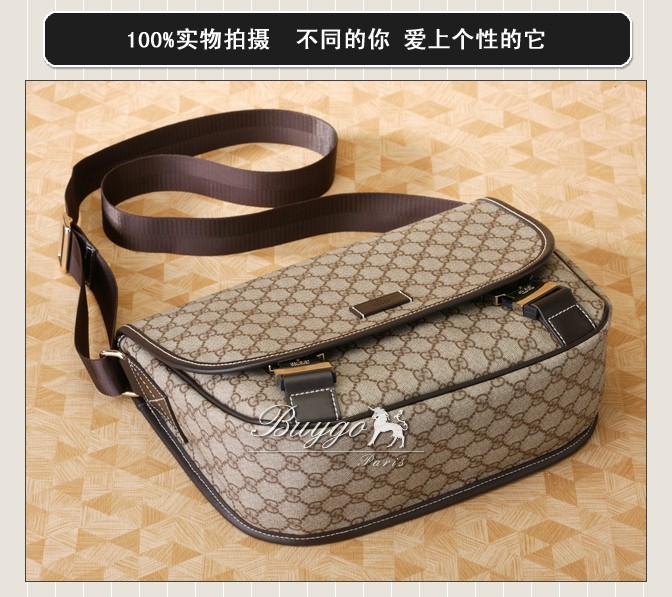 グッチ バッグ スーパーコピーグッチ ビニール 2012年春夏定番キャンバスGG柄斜め掛けショルダーバッグ 201732 FCIGX 8588 グッチ バッグ スーパーコピーグッチ ビニール 2012年春夏定番キャンバスGG柄斜め掛けショルダーバッグ 201732 FCIGX 8588