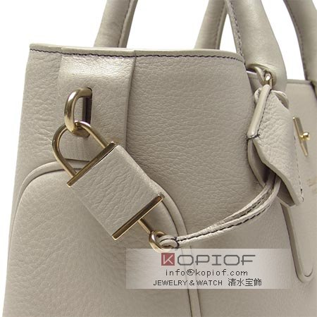 セリーヌ バッグ スーパーコピーレザーハンドバッグ レディース クリーム 168043 hdk 01cr セリーヌ バッグ スーパーコピーレザーハンドバッグ レディース クリーム 168043 hdk 01cr