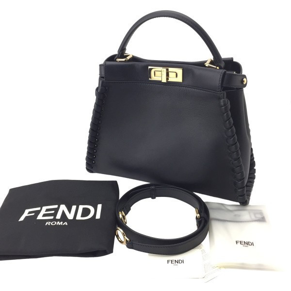 フェンディ ピーカブー ハンドバッグ ブラック 8BN290 81P F0KUR フェンディコピー フェンディ ピーカブー ハンドバッグ ブラック 8BN290 81P F0KUR フェンディコピー