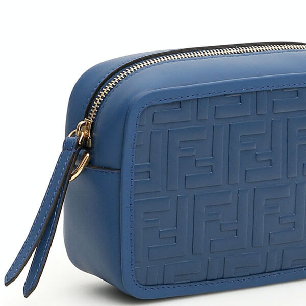 フェンディコピーフェンディ MINI CAMERA CASE FFエンボスロゴ 8BS019A4K5F0E12 フェンディコピーフェンディ MINI CAMERA CASE FFエンボスロゴ 8BS019A4K5F0E12