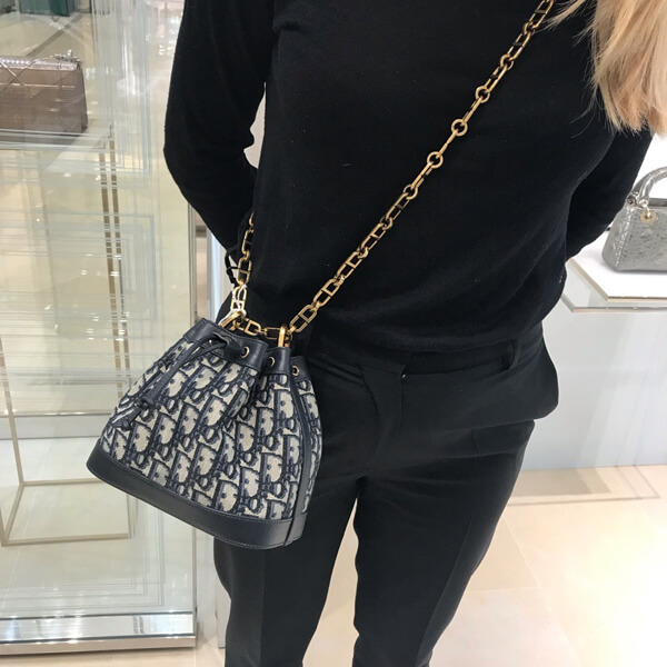 日本未入荷!【ディオール ショルダーバッグ】Oblique Miss ディオール S Size ☆2色 20022314 日本未入荷!【ディオール ショルダーバッグ】Oblique Miss ディオール S Size ☆2色 20022314