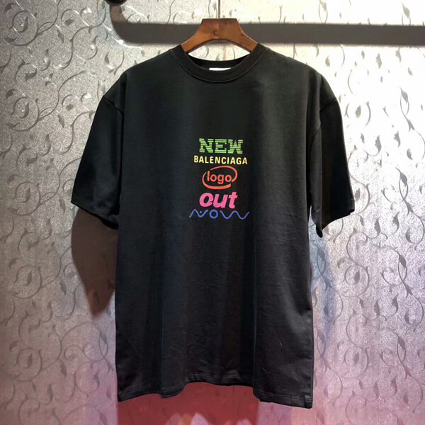 バレンシアガ tシャツ 偽物 100% コットン 主役級なTシャツは1枚でシンプルに バレンシアガ tシャツ 偽物 100% コットン 主役級なTシャツは1枚でシンプルに