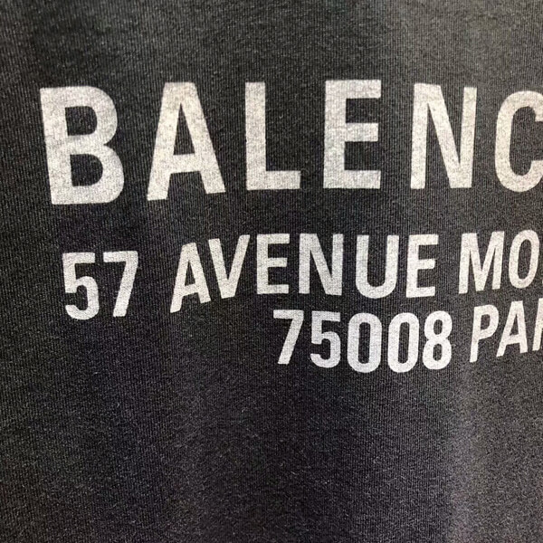 バレンシアガ tシャツ 偽物 100% コットン 主役級なTシャツは1枚でシンプルに バレンシアガ tシャツ 偽物 100% コットン 主役級なTシャツは1枚でシンプルに
