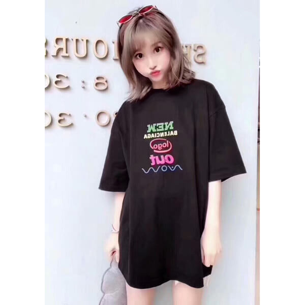 バレンシアガ tシャツ 偽物 100% コットン 主役級なTシャツは1枚でシンプルに バレンシアガ tシャツ 偽物 100% コットン 主役級なTシャツは1枚でシンプルに