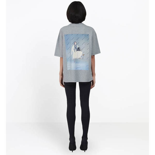 バレンシアガ tシャツ 偽物 518217TAV458023 バレンシアガ フォトシュート オーバーサイズ トップス バレンシアガ tシャツ 偽物 518217TAV458023 バレンシアガ フォトシュート オーバーサイズ トップス