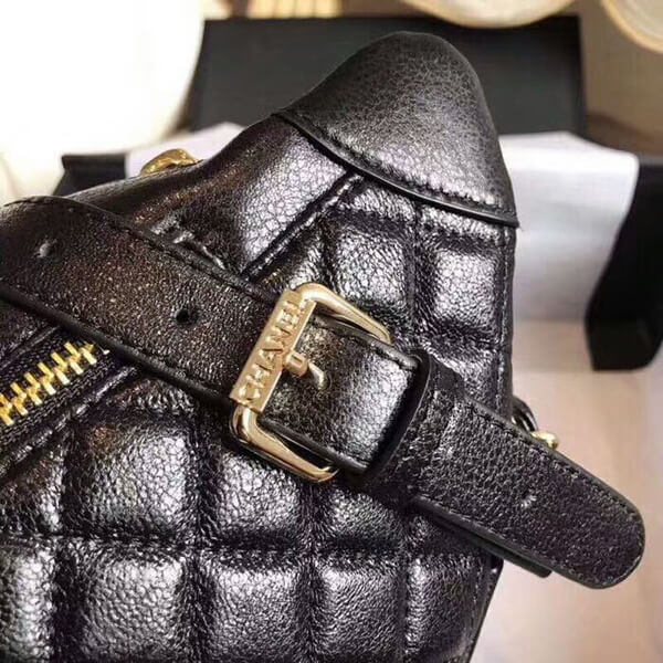 シャネル ボディバッグ スーパーコピー ジェロニモス ラム ゴールド金具 ウエストバ ッグ/ブラック Turchese A57832 Y83552 シャネル ボディバッグ スーパーコピー ジェロニモス ラム ゴールド金具 ウエストバ ッグ/ブラック Turchese A57832 Y83552