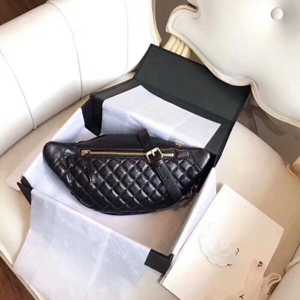 シャネル ボディバッグ スーパーコピー ジェロニモス ラム ゴールド金具 ウエストバ ッグ/ブラック Turchese A57832 Y83552 シャネル ボディバッグ スーパーコピー ジェロニモス ラム ゴールド金具 ウエストバ ッグ/ブラック Turchese A57832 Y83552