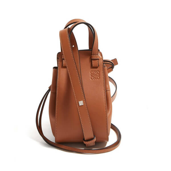 春夏新作 ロエベスーパーコピー ロエベ★完売続出ハンモックミニ レザートート 春夏新作 ロエベスーパーコピー ロエベ★完売続出ハンモックミニ レザートート