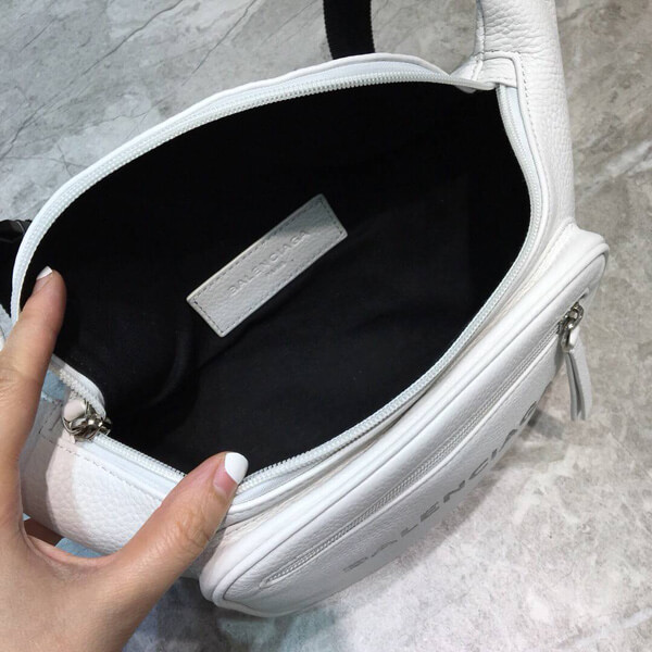 バレンシアガ ウエストポーチ スーパーコピー バレンシアガ ベルトバッグ Everyday leather バレンシアガ ウエストポーチ スーパーコピー バレンシアガ ベルトバッグ Everyday leather