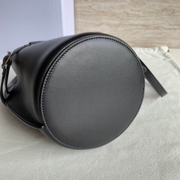 セリーヌ ビッグバッグ タン 偽物 セリーヌ バケット ナノ BIG BAG BUCKET NANO BLACK187243A4U.38NO セリーヌ ビッグバッグ タン 偽物 セリーヌ バケット ナノ BIG BAG BUCKET NANO BLACK187243A4U.38NO