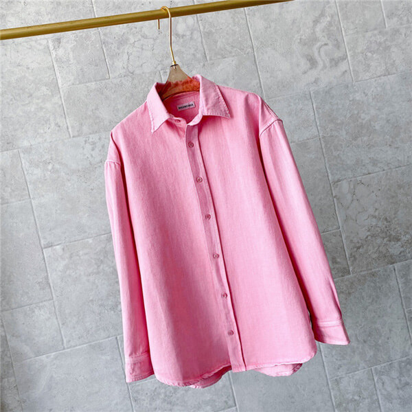 バレンシアガ 偽物 トンシャツ バレンシアガ トーンオントーンのマザーオブパールボタン バレンシアガ 偽物 トンシャツ バレンシアガ トーンオントーンのマザーオブパールボタン