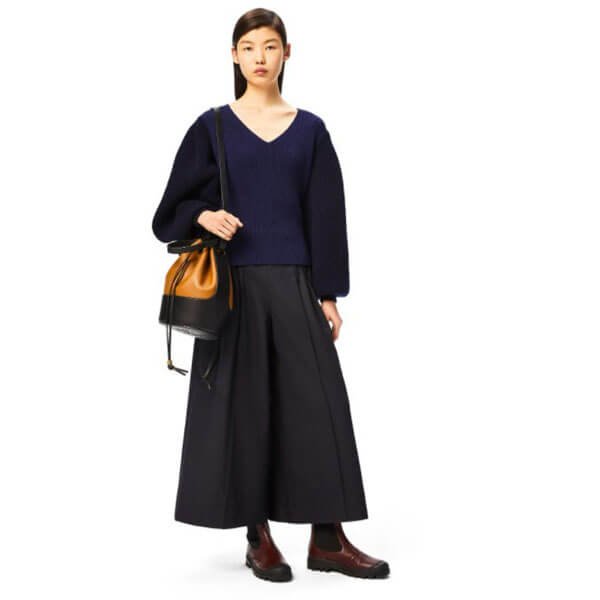 ロエベ【入手困難】人気急上昇中 ロエベ バルーンバッグ コピー ナッパカーフスキン 6色 326.76AC30 ロエベ【入手困難】人気急上昇中 ロエベ バルーンバッグ コピー ナッパカーフスキン 6色 326.76AC30