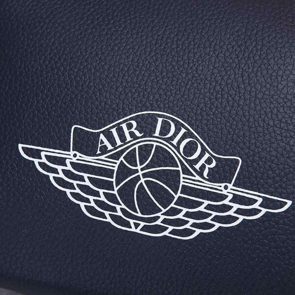 ナイキ コラボ ブランド偽物 AIR ディオール ジョーダンコラボショルダ バック ネイビー ナイキ コラボ ブランド偽物 AIR ディオール ジョーダンコラボショルダ バック ネイビー