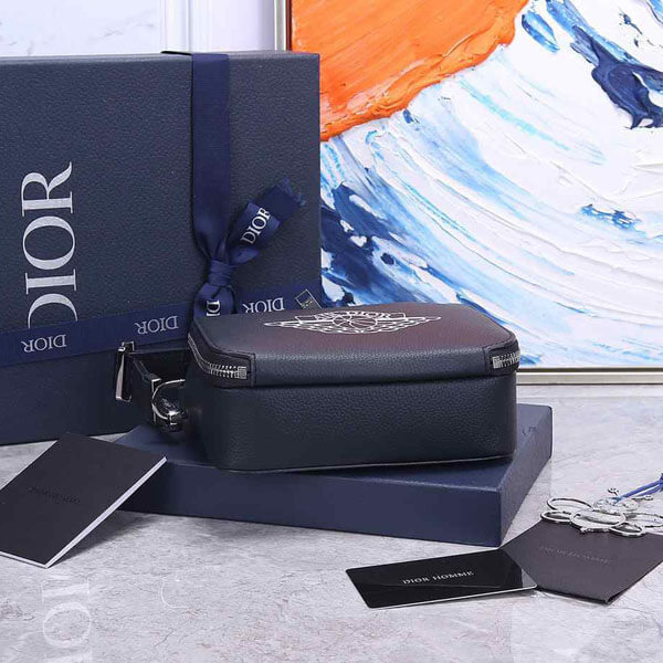 ナイキ コラボ ブランド偽物 AIR ディオール ジョーダンコラボショルダ バック ネイビー ナイキ コラボ ブランド偽物 AIR ディオール ジョーダンコラボショルダ バック ネイビー