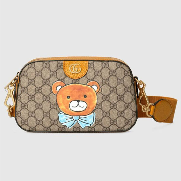 グッチ★EXO-KAIxグッチ 限定品 ベアプリント スモールショルダー 偽物 574886 2YYBG 8695 グッチ★EXO-KAIxグッチ 限定品 ベアプリント スモールショルダー 偽物 574886 2YYBG 8695