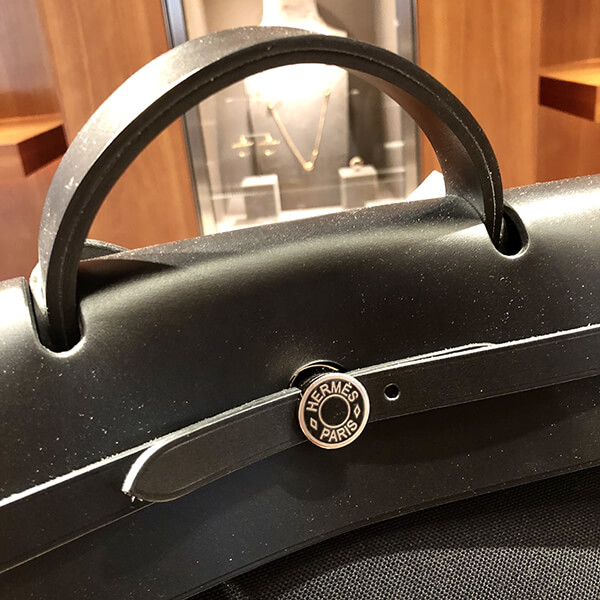 エルメス 2020"HERBAG ZIP Retourne Cabine"NOIR/TOILE MILITAIRE エルメス 2020"HERBAG ZIP Retourne Cabine"NOIR/TOILE MILITAIRE