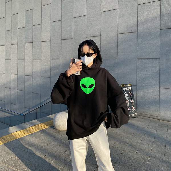 バレンシアガ】 21SS ALIEN Alien Overfit Hoodie バレンシアガ】 21SS ALIEN Alien Overfit Hoodie