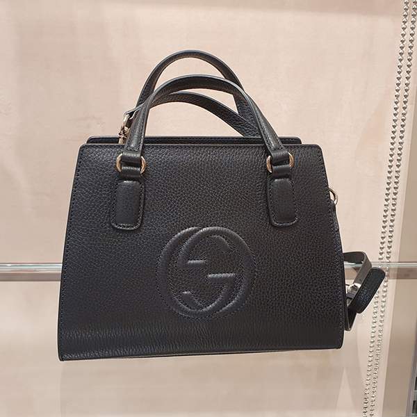 グッチGGエンボス入ミニハンドバッグ 偽物 607722 CAO0G 2754 グッチGGエンボス入ミニハンドバッグ 偽物 607722 CAO0G 2754