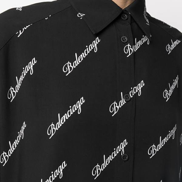 新作★ バレンシアガ★オーバーサイズロゴシャツ 偽物 595038TJLY91070 新作★ バレンシアガ★オーバーサイズロゴシャツ 偽物 595038TJLY91070