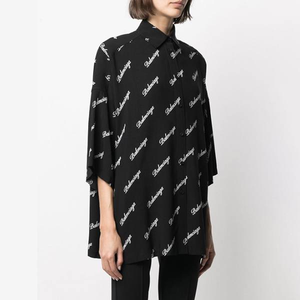 新作★ バレンシアガ★オーバーサイズロゴシャツ 偽物 595038TJLY91070 新作★ バレンシアガ★オーバーサイズロゴシャツ 偽物 595038TJLY91070