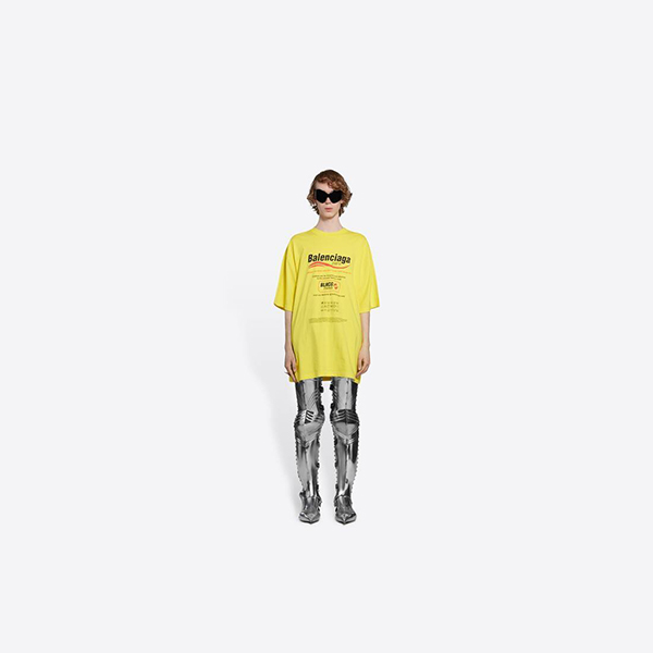 バレンシアガ★ボクシードライクリーニングTシャツコピー651795TKVF83866 バレンシアガ★ボクシードライクリーニングTシャツコピー651795TKVF83866