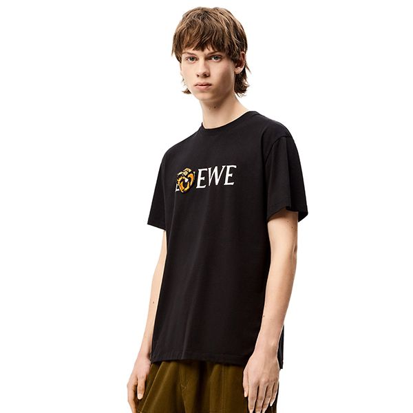 ロエベ☆Joe Brainard 刺繍 ロゴ付き Tシャツ偽物H526Y22J231100 ロエベ☆Joe Brainard 刺繍 ロゴ付き Tシャツ偽物H526Y22J231100