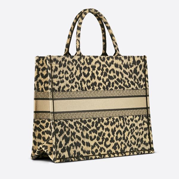 ディオール レオパード BOOK TOTE Mizza エンブロイダリーコピー M1286ZRHM_M918 ディオール レオパード BOOK TOTE Mizza エンブロイダリーコピー M1286ZRHM_M918