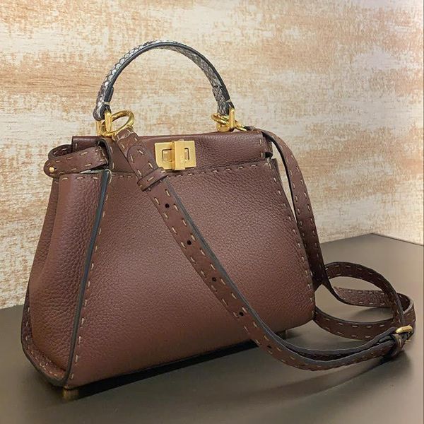 フェンディ☆PEEKABOO MINI☆ピーカブー ミニショルダーコピー 2WAY 8BN244ADYYF1EYC フェンディ☆PEEKABOO MINI☆ピーカブー ミニショルダーコピー 2WAY 8BN244ADYYF1EYC