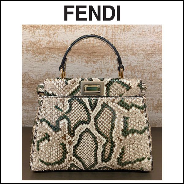 フェンディ☆PEEKABOO MINI☆パイソン柄ピーカブースーパーコピー☆2WAY 8BN244AFQNF1ELT フェンディ☆PEEKABOO MINI☆パイソン柄ピーカブースーパーコピー☆2WAY 8BN244AFQNF1ELT