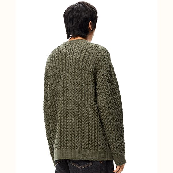 関送込 ロエベ ケーブル アナグラム セーター 偽物 H526Y14K834160 関送込 ロエベ ケーブル アナグラム セーター 偽物 H526Y14K834160