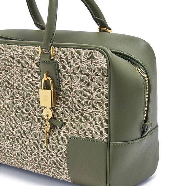 国内即発 ロエベ ハンドバッグ 偽物☆アマソナ28バッグ アナグラムジャガードカーフ A039N08X02 国内即発 ロエベ ハンドバッグ 偽物☆アマソナ28バッグ アナグラムジャガードカーフ A039N08X02