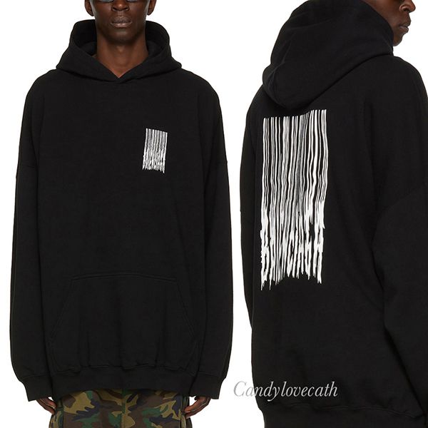 バレンシアガ バーコード ロゴ オーバーサイズ パーカーコピー 651799TKVE61070 バレンシアガ バーコード ロゴ オーバーサイズ パーカーコピー 651799TKVE61070