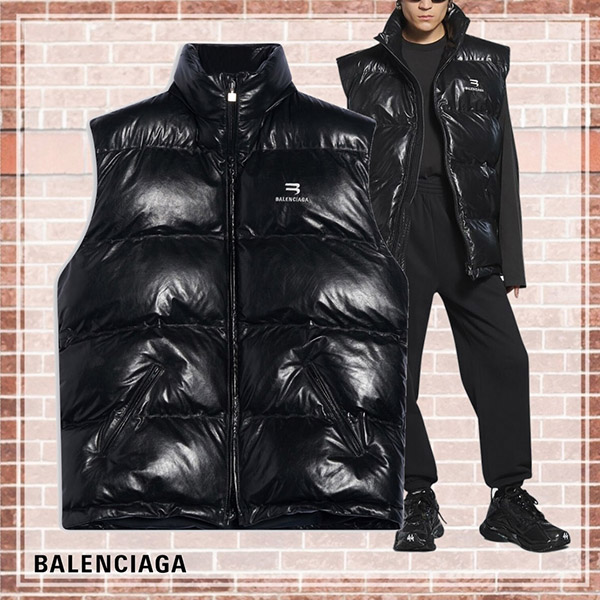バレンシアガ パファージャケット 偽物✦スポーティB ノースリーブ 光沢 674317TLS031000 バレンシアガ パファージャケット 偽物✦スポーティB ノースリーブ 光沢 674317TLS031000