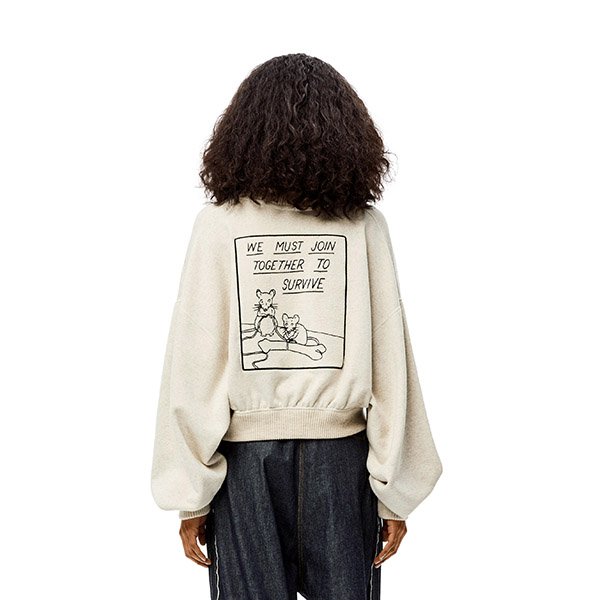 新作♪ロエベ クロップド パッチ スウェットシャツ 偽物 (コットン&リネン) 新作♪ロエベ クロップド パッチ スウェットシャツ 偽物 (コットン&リネン)