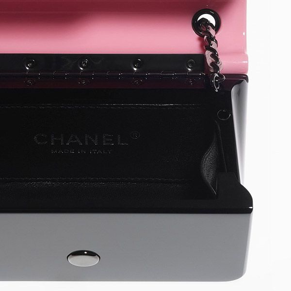 シャネル ショルダー コピー ミニ イヴニング CCマーク プレキシ AS2534B06833NF516 シャネル ショルダー コピー ミニ イヴニング CCマーク プレキシ AS2534B06833NF516