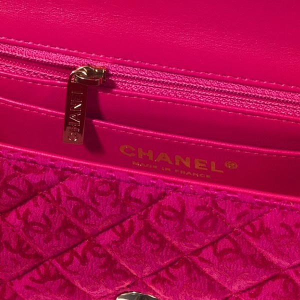シャネル ショルダーバッグ 偽物 ミニ フラップ バッグ シルク ジャカード A69900B06931NF256 シャネル ショルダーバッグ 偽物 ミニ フラップ バッグ シルク ジャカード A69900B06931NF256
