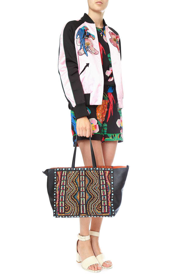 VALENTINO クレープデシン プリント Tシャツ MB3UE00E35C ヴァレンティノ Tシャツ コピー