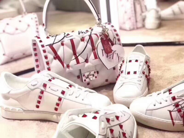 ヴァレンティノスーパーコピー 2018-19AW新作 Valentino キャンディスタッズハンドバッグ