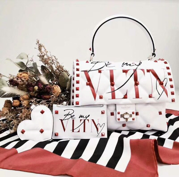 ヴァレンティノスーパーコピー 2018-19AW新作 Valentino キャンディスタッズハンドバッグ